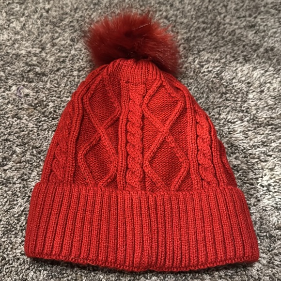 MAROON UGG HAT - Picture 5 of 6